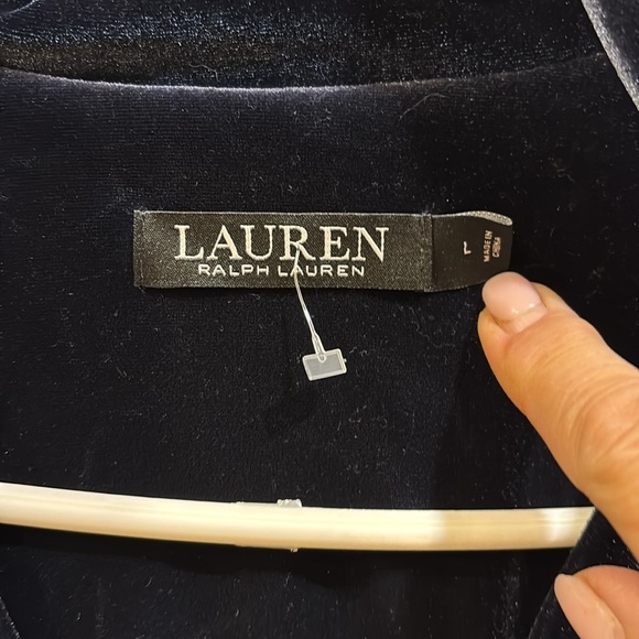 LAUREN..RALPH LAUREN DARK BLUE VELVET SHACKET/SHIRT LONG SLEEVE 
BUTTON DOWN - Picture 3 of 6